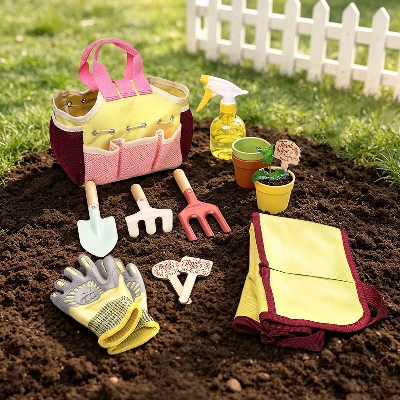Set di Attrezzi da Giardino pe - Gardening Tools Kids Set recensione e prezzo